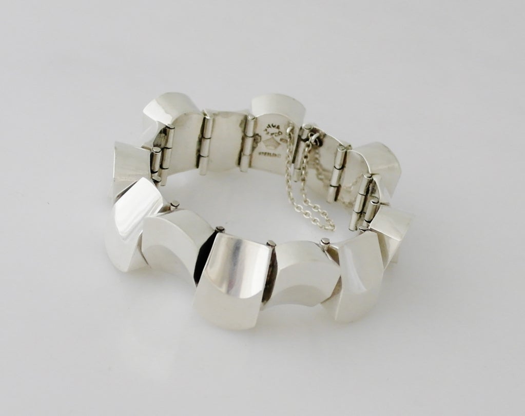 Women's or Men's 1960s Antonio Pineda Iconic .970 Silver Modernist Bracelet For Sale