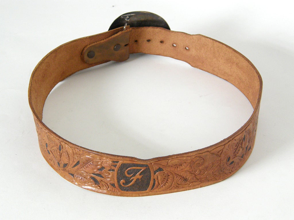 Tooled Leather Belt with Sterling Trophy Buckle In Good Condition In Chicago, IL