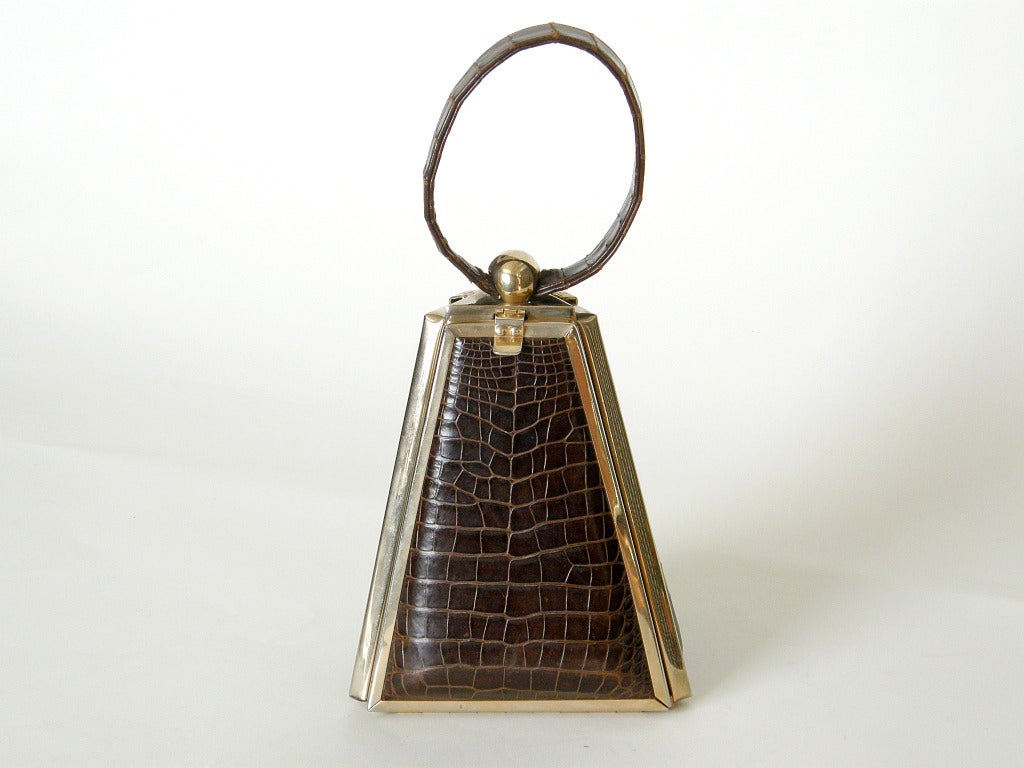 pyramid purse