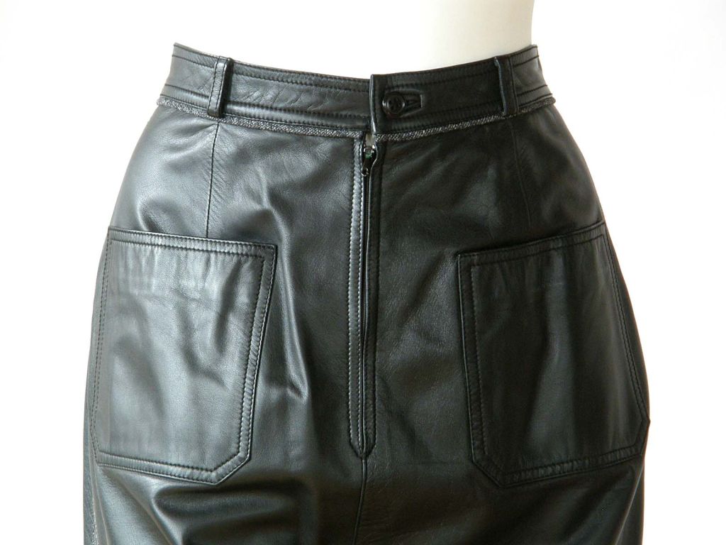 Women's Gucci Black Leather and Wool Pencil Skirt