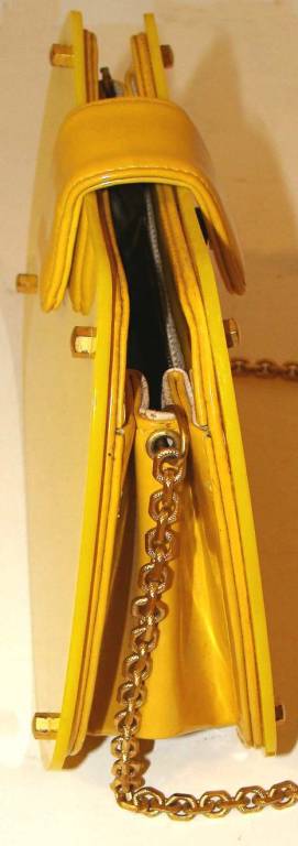 Women's Yellow Lucite Clutch Shoulderbag