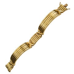 Modern Classic Link Gold Bracelet