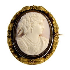Victorian Carved Pink Coral Cameo Gold Swivel Brooch Pin