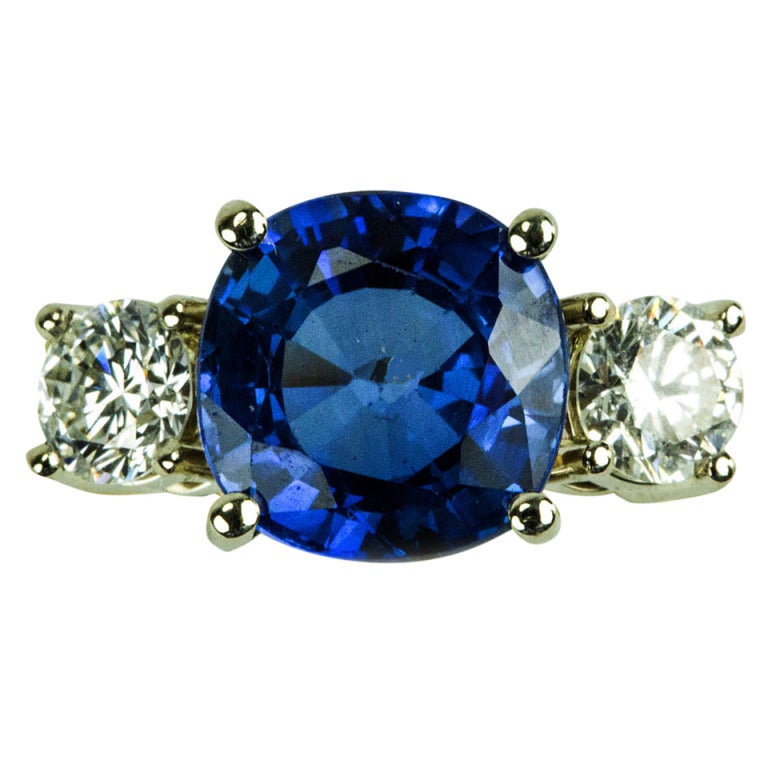 Sapphire Diamond Gold Three Stone Trinity Statement Ring For Sale at