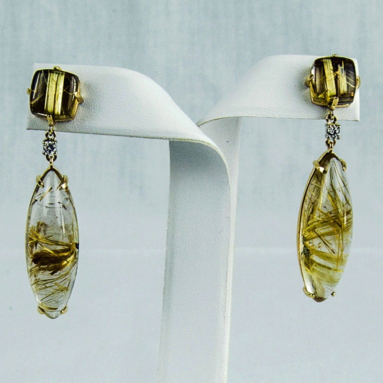 Contemporaneo Fantastici orecchini a goccia in oro di qualità con diamante e quarzo rutilato in vendita