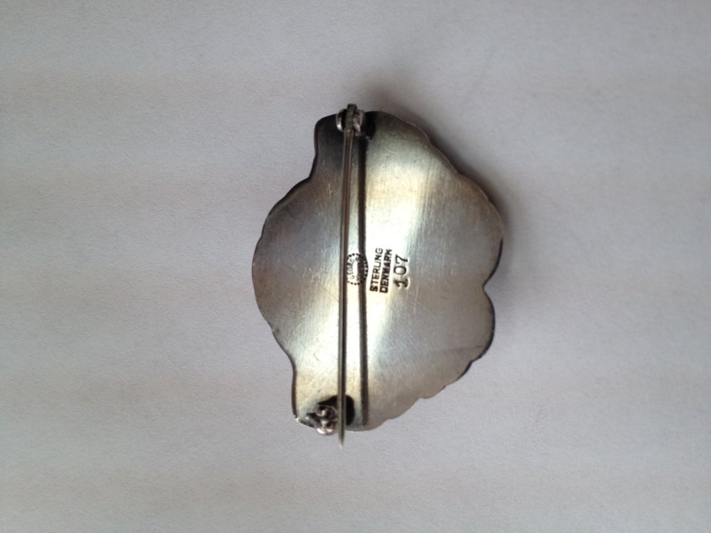 Georg Jensen Sterling Silver Flower Brooch Moonstone Center In Excellent Condition For Sale In Montreal, QC