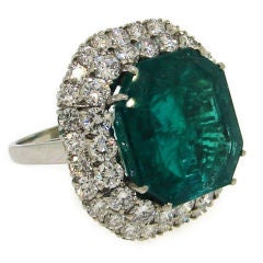 BULGARI 16.15 carats Emerald and Diamond Ring