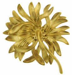 Angela CUMMINGS Yellow Gold Flower Pin