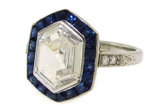 Art Deco Sechseck Diamant im Rosenschliff:: Saphir & Platinring (Art déco)