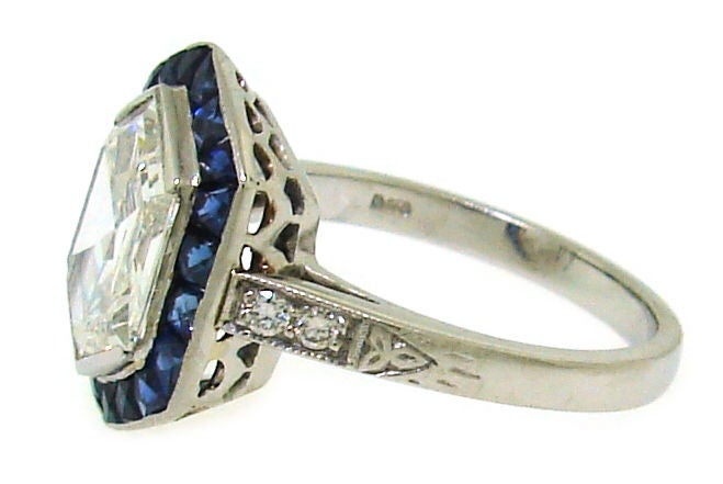 Art Deco Sechseck Diamant im Rosenschliff:: Saphir & Platinring im Zustand „Hervorragend“ in Beverly Hills, CA