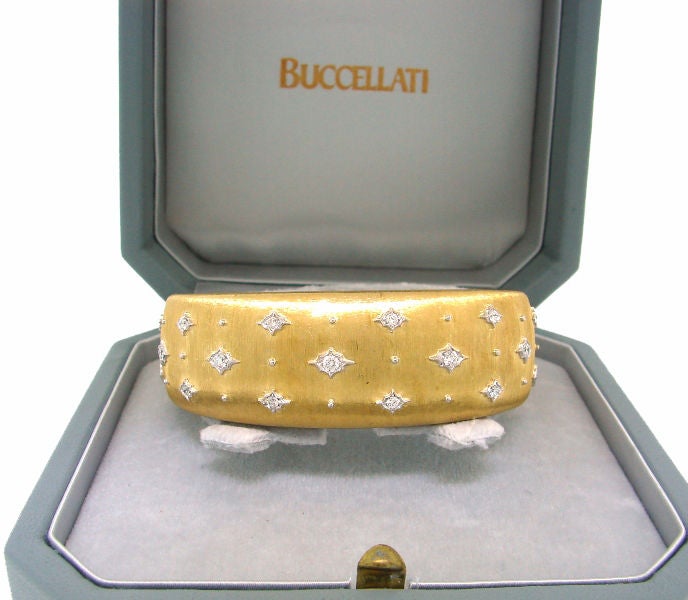 Women's BUCCELLATI Diamond & Gold Bangle Bracelet