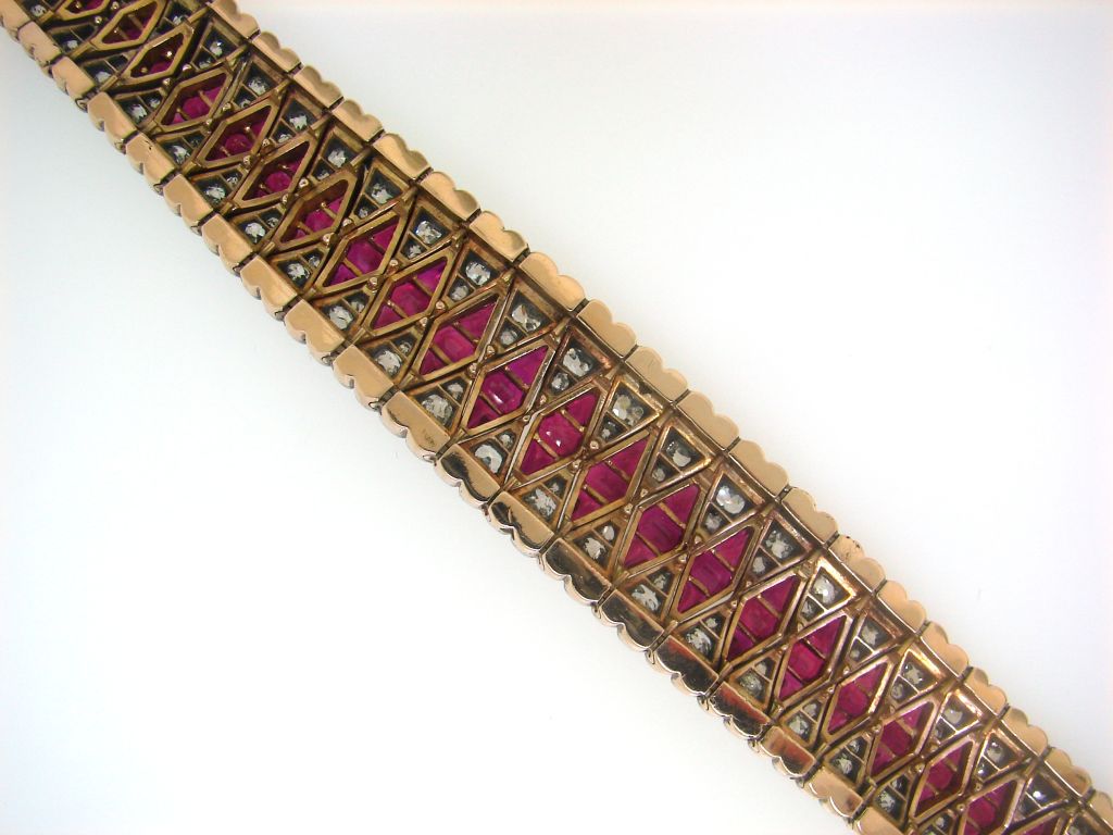 Bracelet ancien en or rose, diamants, rubis et argent, années 1890 Pour femmes en vente