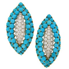 Stunning Diamond, Turquoise
Yellow Gold Clips Vintage Stunning Diamond, Turquoise
Yellow Gold Clips