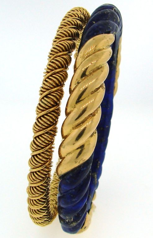 VAN CLEEF & ARPELS Carved Lapis Lazuli & Yellow Gold Bangle 4
