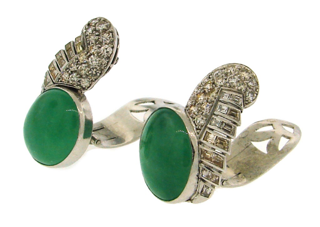 Art Deco Jade, Diamond and Platinum Earrings In Excellent Condition For Sale In Beverly Hills, CA