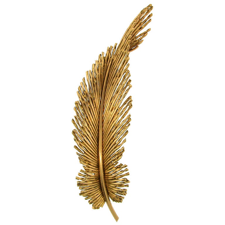 PIERRE STERLE Yellow Gold Feather Pin