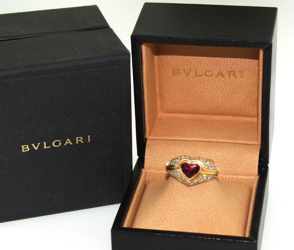 BULGARI Heart Ruby Diamond Yellow Gold Ring, 1980s Bvlgari 3