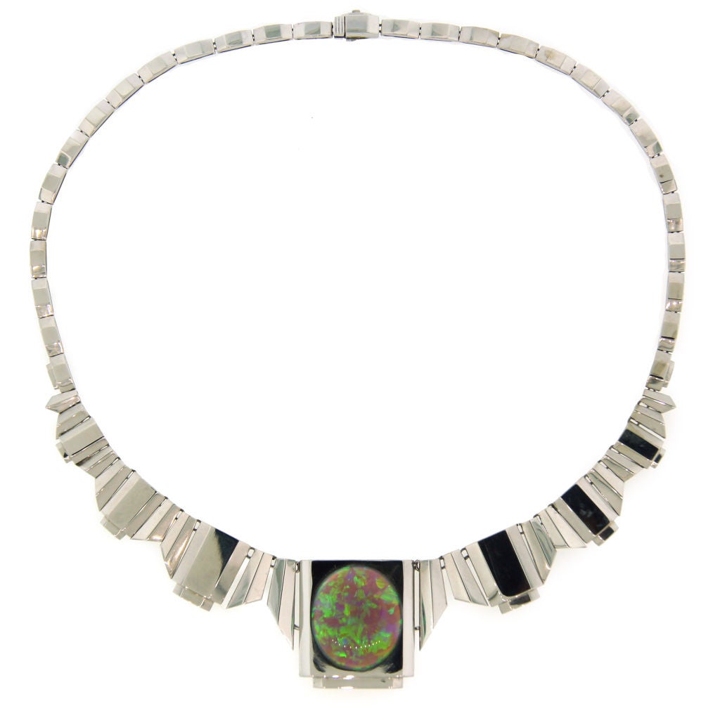 OESTERREICHER, WIEN Australian Fire Opal & White Gold Necklace