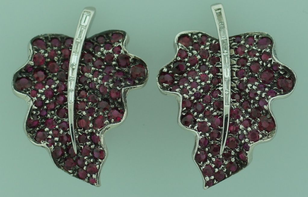 FRED LEIGHTON Ruby Diamond White Gold Leaf Earrings In Excellent Condition In Beverly Hills, CA