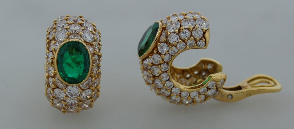 Women's BULGARI Emerald Diamond Yellow Gold Hoop Earrings