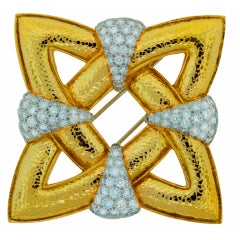 DAVID WEBB Diamond Yellow Gold Pin