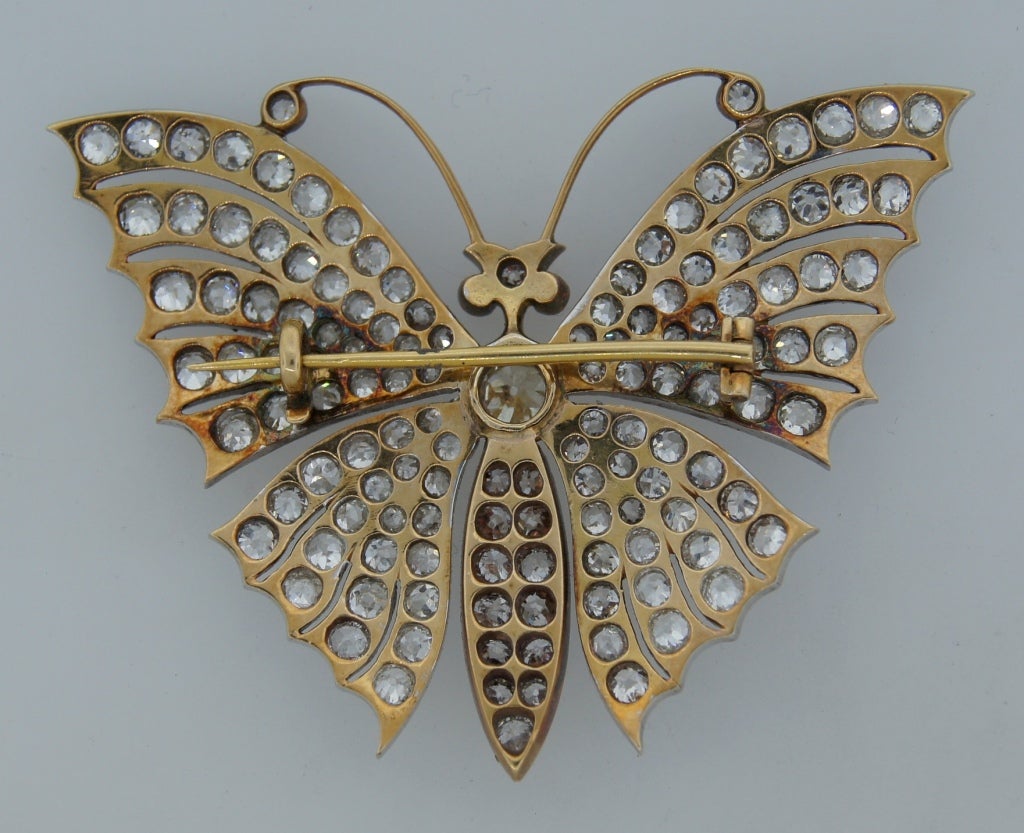 Taglio misto Spilla a farfalla vittoriana in oro con diamante e rubino in vendita