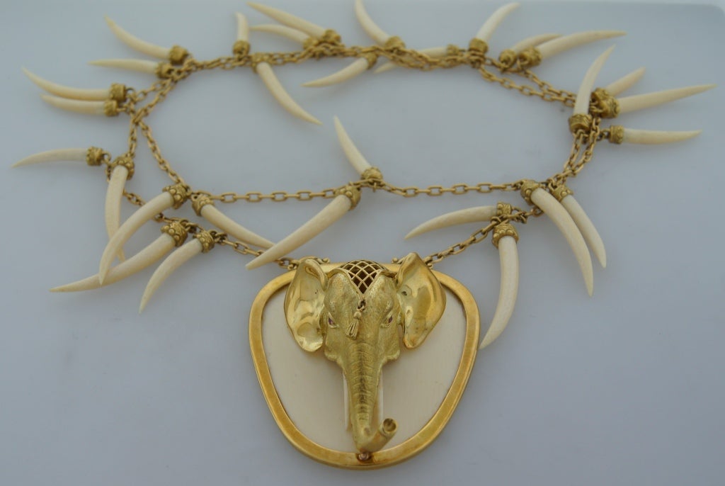 Fantastic vintage necklace created in Italy in the 1970's. Outstanding workmanship! Registered design - it says on the maker's plaque 