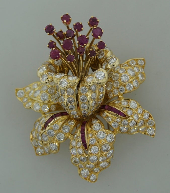 RENE BOIVIN  Diamond Ruby & Yellow Gold Tremblant Brooch Pin For Sale 5