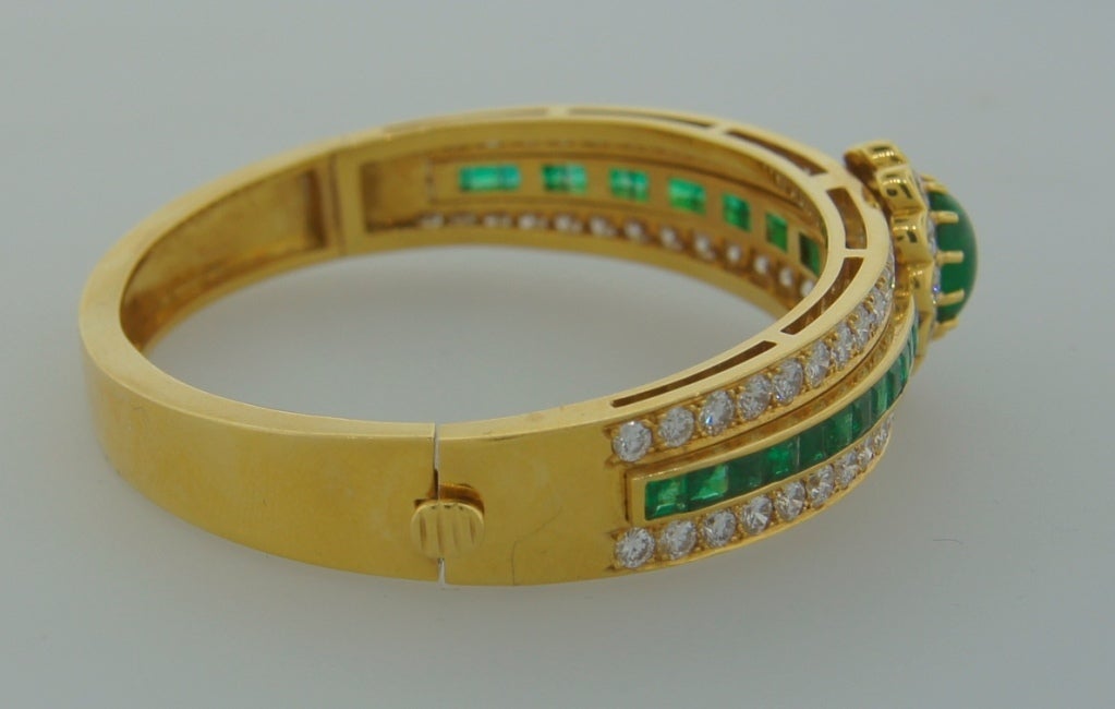Van Cleef & Arpels Emerald Diamond Yellow Gold Bangle Bracelet VCA 1980s 1