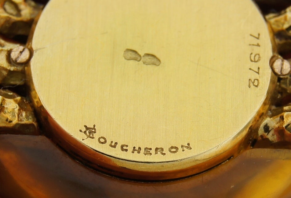 Boucheron Damenarmbanduhr aus Gelbgold, Bakelit und Diamanten, ca. 1970er Jahre im Angebot 5