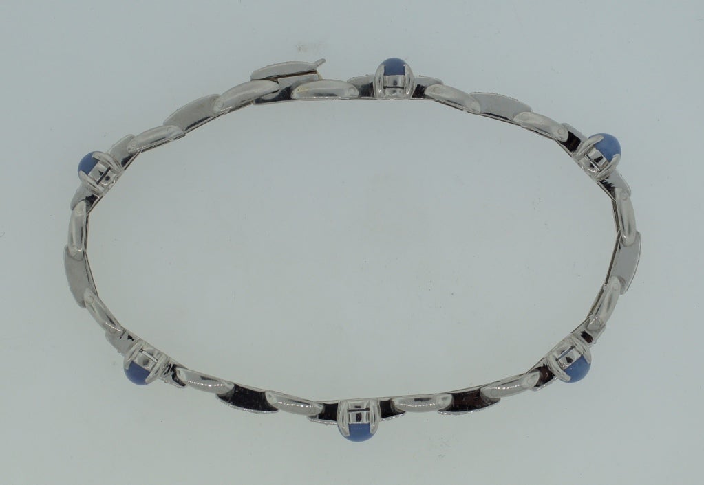 J.E. Caldwell Star Sapphire Diamond Platinum Bracelet c1960s   In Excellent Condition For Sale In Beverly Hills, CA