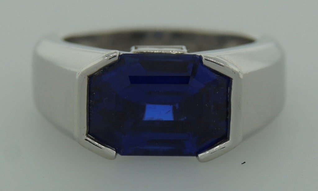 platinum sapphire ring