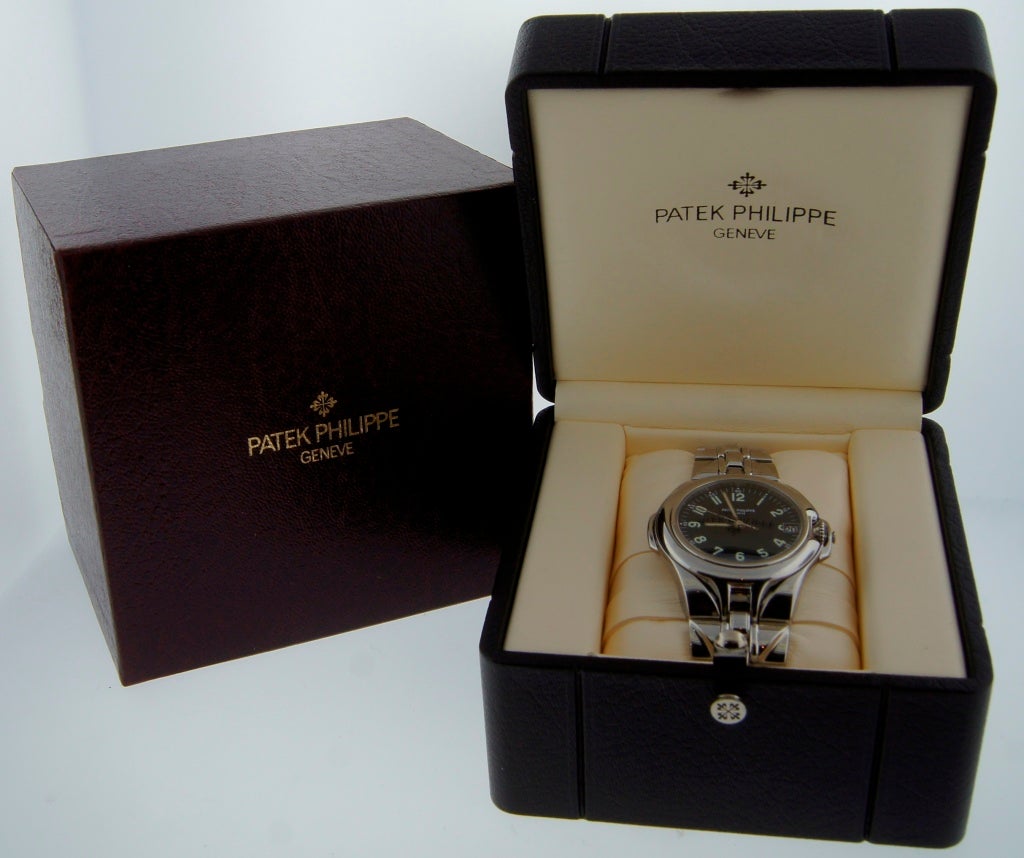 Patek Philippe Stainless Steel Wristwatch with Date and Bracelet circa 2000s 3