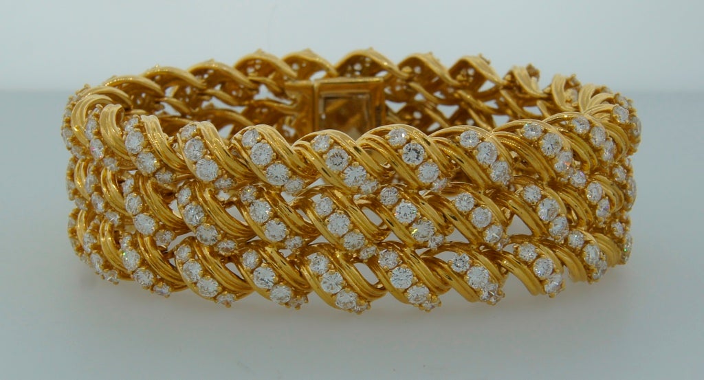 Tiffany & Co. Diamond Yellow Gold Bracelet 1980s In Excellent Condition In Beverly Hills, CA