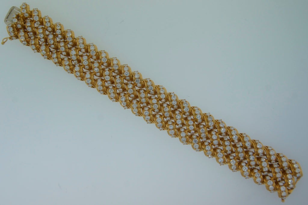 Tiffany & Co. Diamond Yellow Gold Bracelet 1980s 1