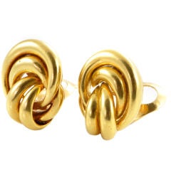 VAN CLEEF AND ARPELS Retro Gold Knot Earrings