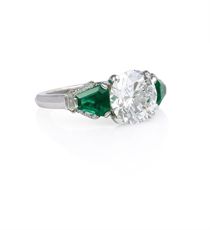 YARD Diamond and Emerald Ring