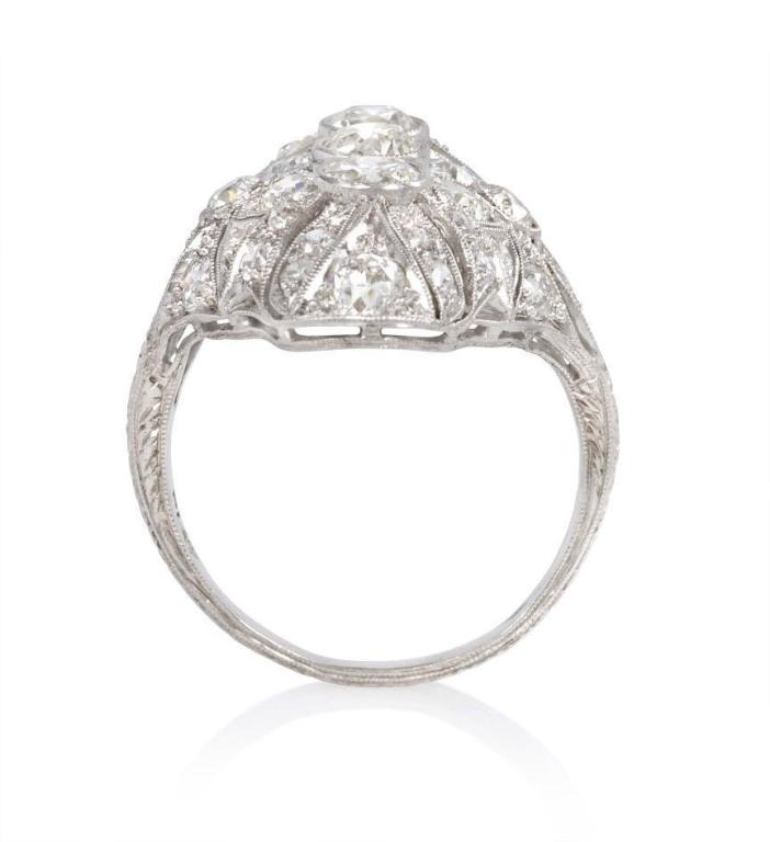 Edwardian Diamond and Platinum Ring In Excellent Condition In New York, NY