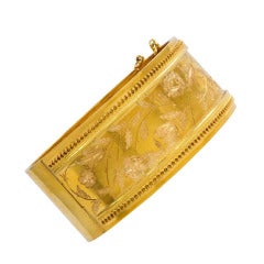 Victorian Gold Bangle Bracelet with Engraved Design