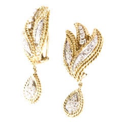 18kt. Rope Edge Diamond Drop Earrings