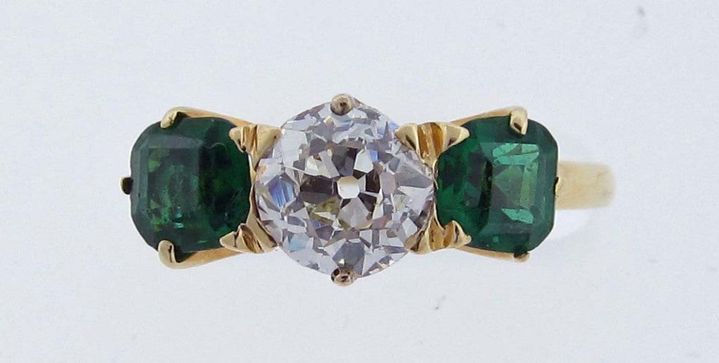 Women's Antique TIFFANY & CO. Emerald and Diamond Ring