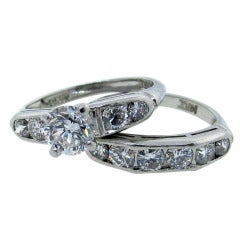 Lovely Engagement Ring and Wedding Band Set