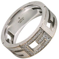 Gucci white gold and diamond mans ring Gucci white gold and diamond mans ring