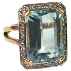 Art Deco Aquamarine and Diamond Gold Ring