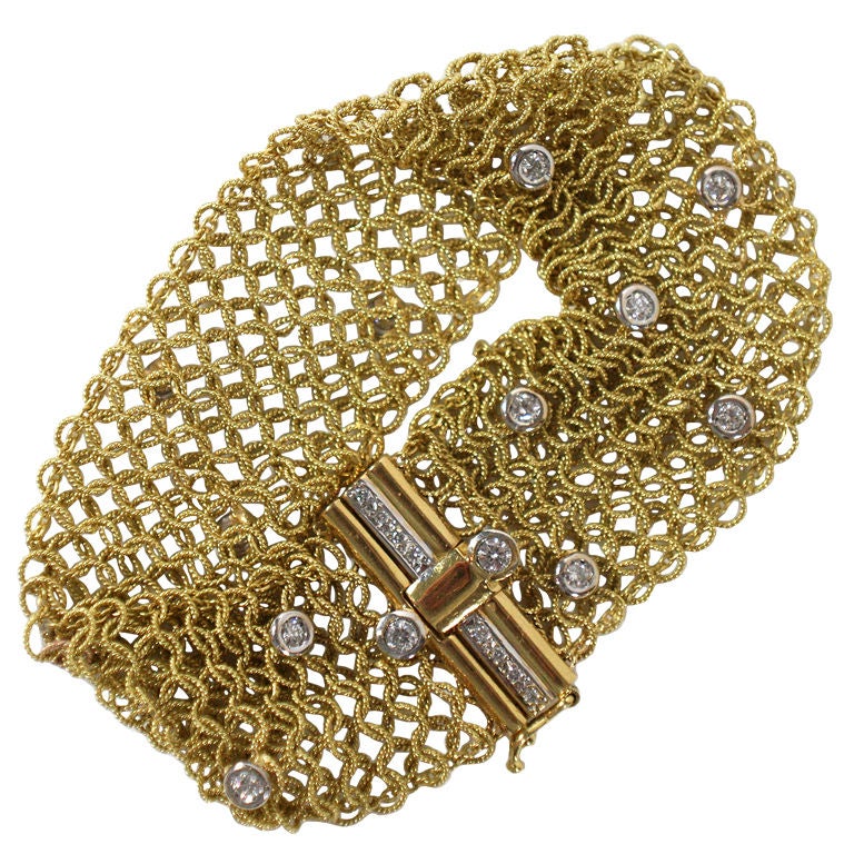 Gold woven mesh bracelet with diamonds For Sale