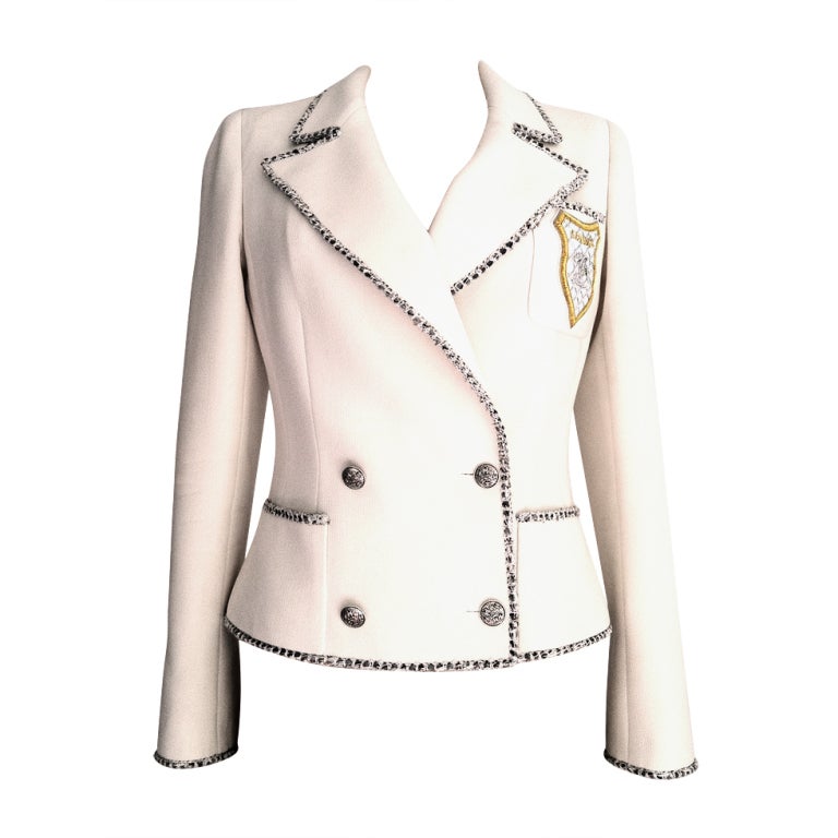 CHANEL 2005C black version featured in The Devil Wears Prada..