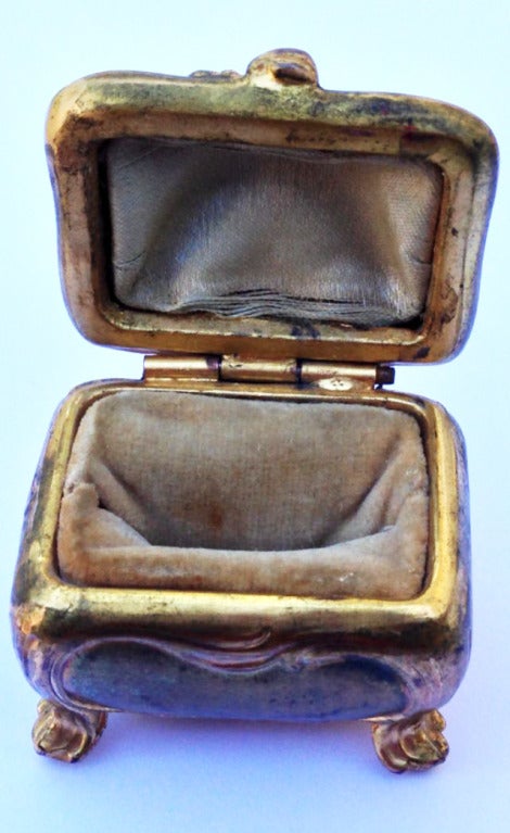 Art Nouveau Gilt Ring Box ca.1900 In Excellent Condition In Phoenix, AZ
