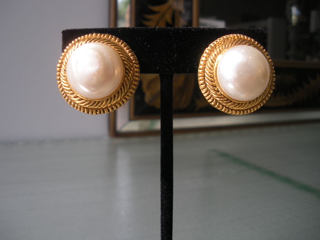 Pair of Vintage Chanel Pearl Earrings For Sale 6