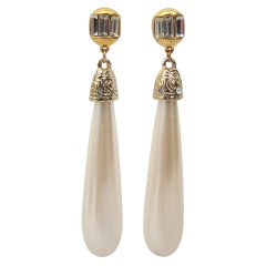 VINTAGE ELONGATED CHUNKY FAUX PEARL  DUSTER CLIP ON  EARRINGS