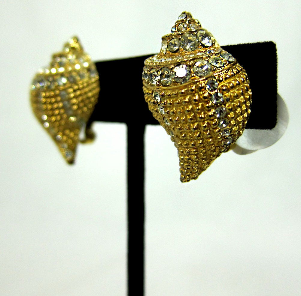 Vintage GOLD & RHINESTONE CONCH SHELL CLIP ON EARRINGS